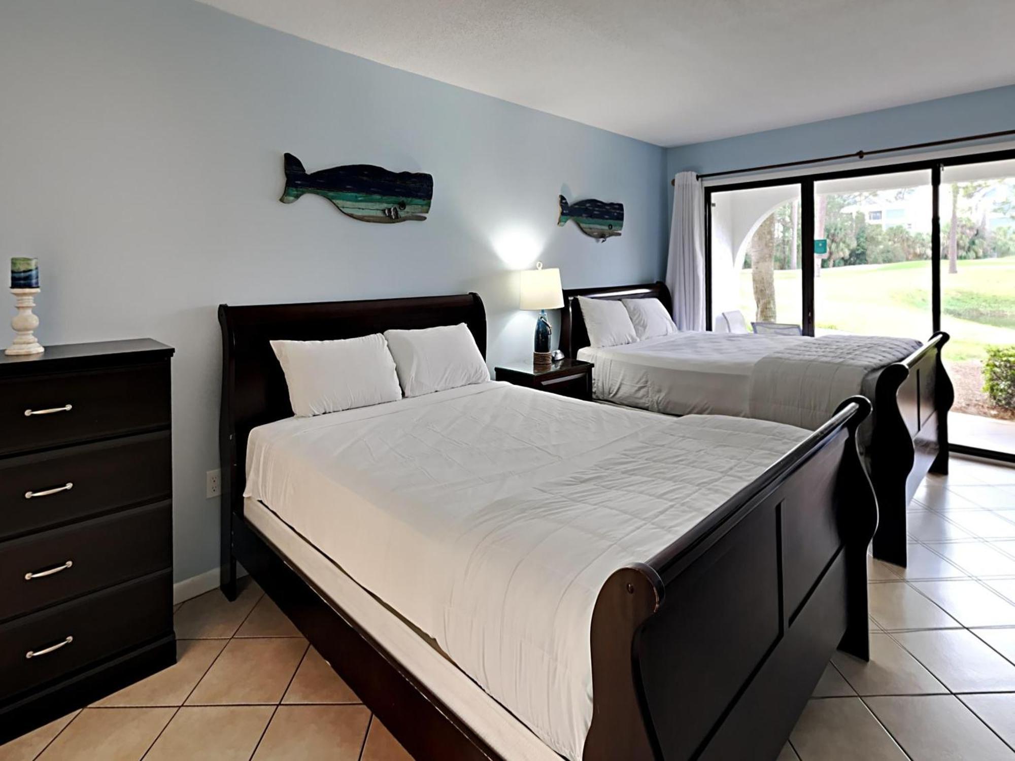 Edgewater 704