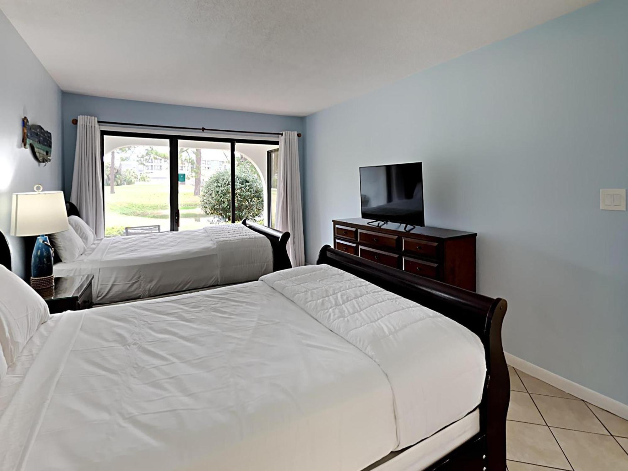 Apartment Edgewater 704